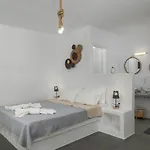Aqua Bay Beachfront Agia Kyriaki Beach, Milos Bed & Breakfast 3*