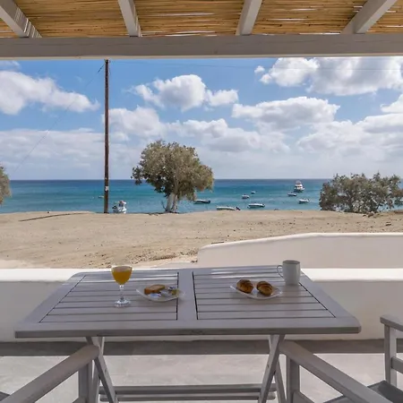 Aqua Bay Beachfront Agia Kyriaki Beach, Milos
