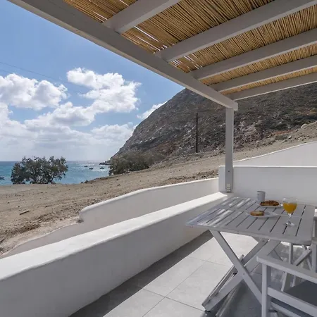 Aqua Bay Beachfront Agia Kyriaki Beach, Milos Panzió Ajía Kiriakí-part