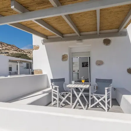 Aqua Bay Beachfront Agia Kyriaki Beach, Milos Panzió Ajía Kiriakí-part