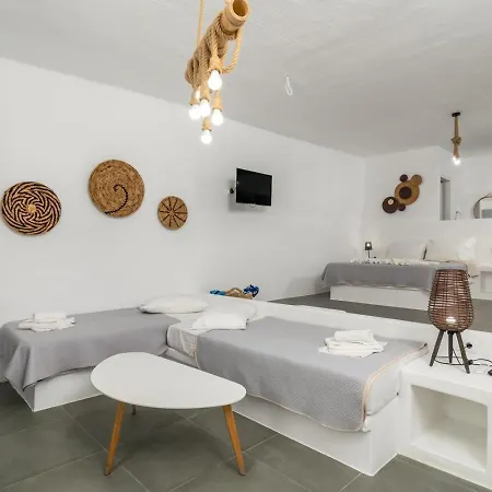 Aqua Bay Beachfront Agia Kyriaki Beach, Milos