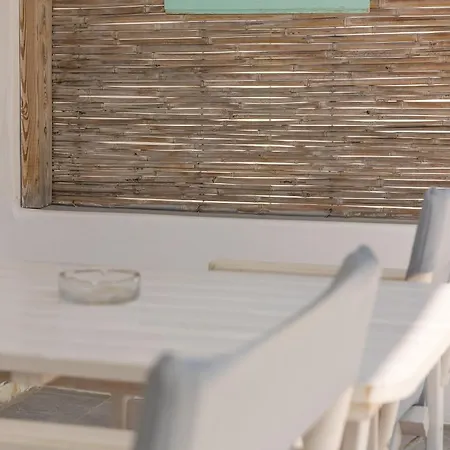 Bed & Breakfast Aqua Bay Beachfront Agia Kyriaki Beach, Milos